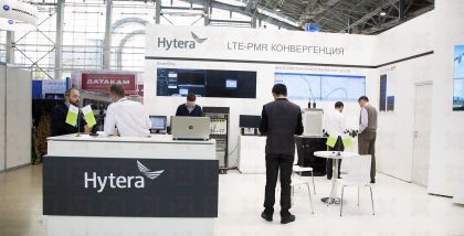 DVRS предлагает удобную оболочку для поиска и воспроизведения записей с обширными функциями фильтрования и возможностью создавать собственные списки воспроизведения, чтобы, например, собирать несколько вызовов на одну тему.