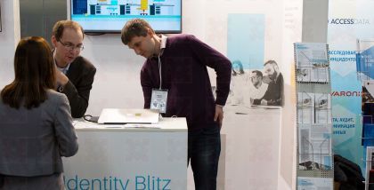 Инфосекьюрити фототчет Security Center стенд One Identity F11 Одно решение Identity устраняет сложности и трудоемкие процессы, часто требуемые для управления идентификационными данными, управления привилегированными учетными записями и контроля доступа