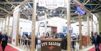 ITV & IPDROM Saloon Авто-Интеллект» для автотранспорта: распознавание номеров, поиск видеозаписей по номеру, определение нарушений — превышение скорости, проезд на красный свет, пересечение стоп-линии и остановка на пешеходном переходе