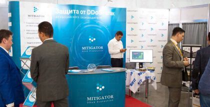 Инфосекьюрити фототчет Security Center Mitigator  стенд MITIGATOR E3 Опыт, накопленный сотрудниками компании с 2009 года, используется при создании MITIGATOR, а разрабатываемые технологии для подавления DDoS-атак постоянно проверяются в Центре очистки тра