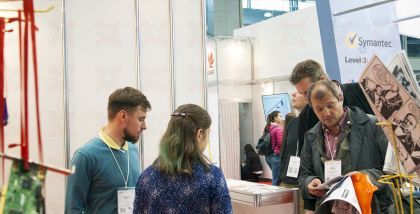 В настоящее время невозможно в полной мере решить все вопросы защиты с использованием всего лишь одного продукта. В свою очередь необходимость использования нескольких решений в большинстве случаев приводит к дублированию функций и проблемам совместимости