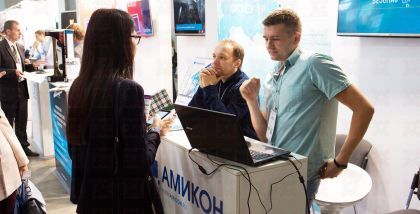 стенд АМИКОН F1 Фирма 