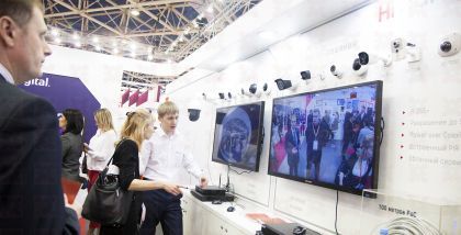 Hikvision Детекция движения	Обнаружение пересечения линии, вторжения в область