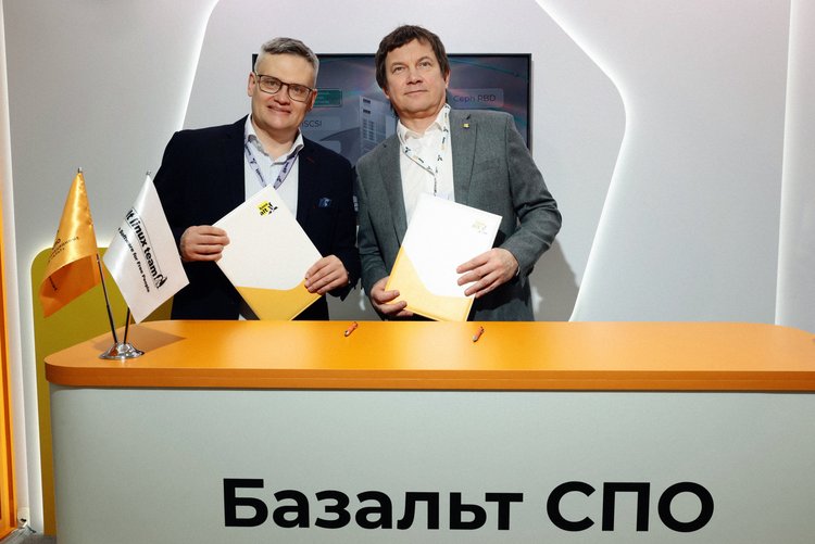 генеральный директор «Трамплин Электроникс» Анатолий Корсаков, генеральный директор «Базальт СПО» Сергей Трандин